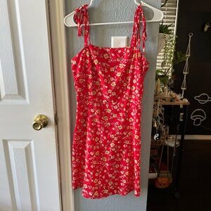 Flowy flower red dress - Size medium - Worn once